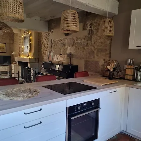 Les Glycines Charmante Maison De Avec Cour Alençon