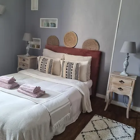 شقة Les Glycines Charmante Maison De Avec Cour